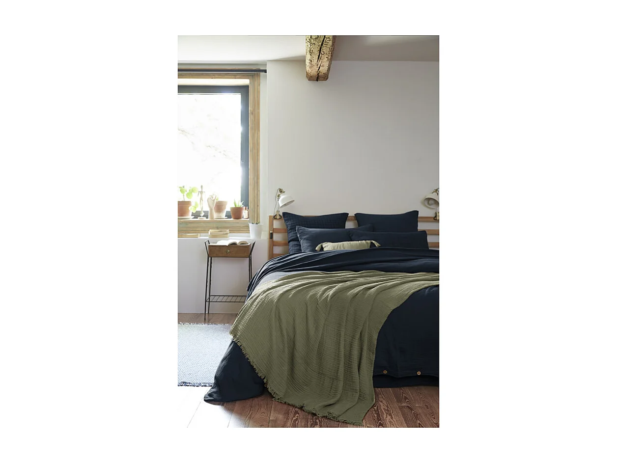 Plaid 180 x 220 cm en quadruple gaze de coton vert - PEPA 2