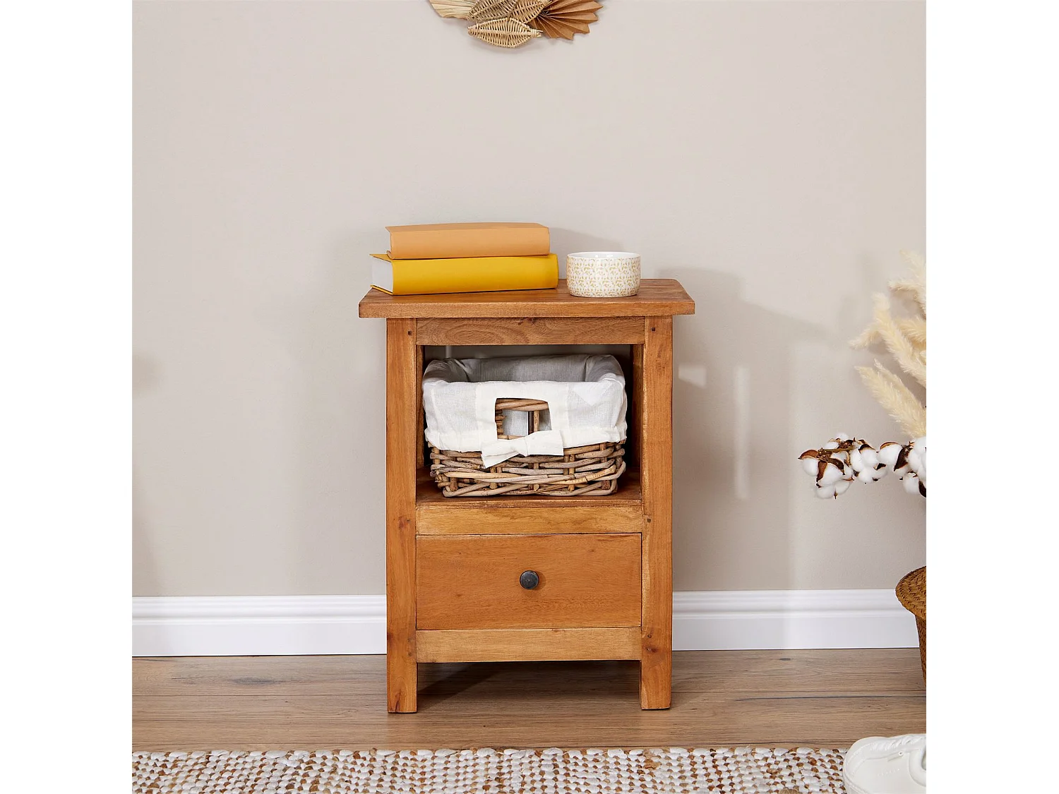 Table de chevet BAVELLA L 40 cm, avec 1 tiroir et 1 panier en rotin, en acajou finition naturelle