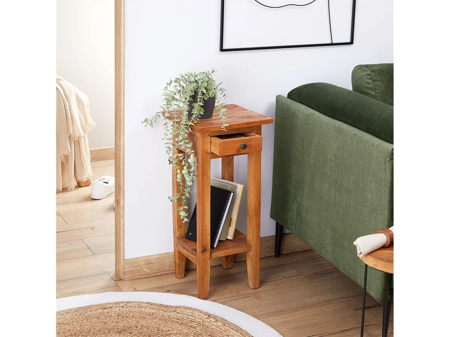 Table d'appoint GERBIER H 66 cm, en acajou finition naturelle avec 1 tiroir et 1 étagère