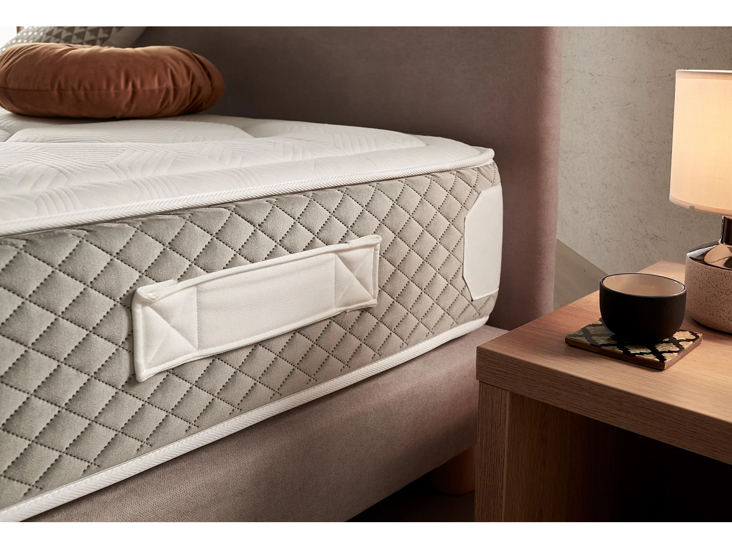 Matelas ressorts 135x190 royal madeira | ressorts ensachés healthy spring & mémoire de forme hr | équilibre entre fermeté et douceur | 25cm d'epaisseur