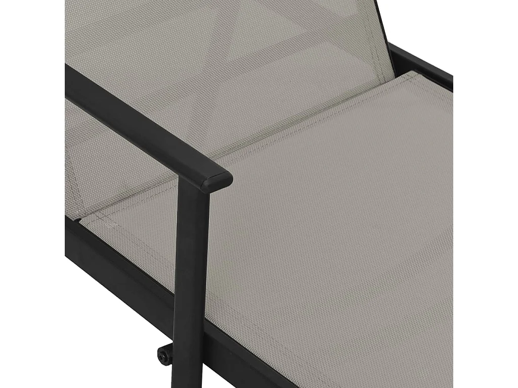 Espreguiçadeira em aço e textilene cinza