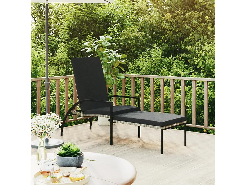Lettino Prendisole con Poggiapiedi in Rattan PE Grigio