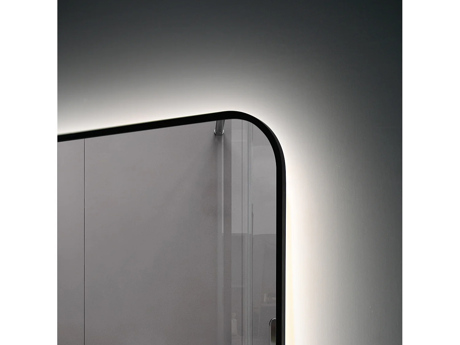 LuxuryBain- Miroir de salle de bain LED anti buée à luminosité variable 60x80cm rectangulaire avec cadre en aluminium noir