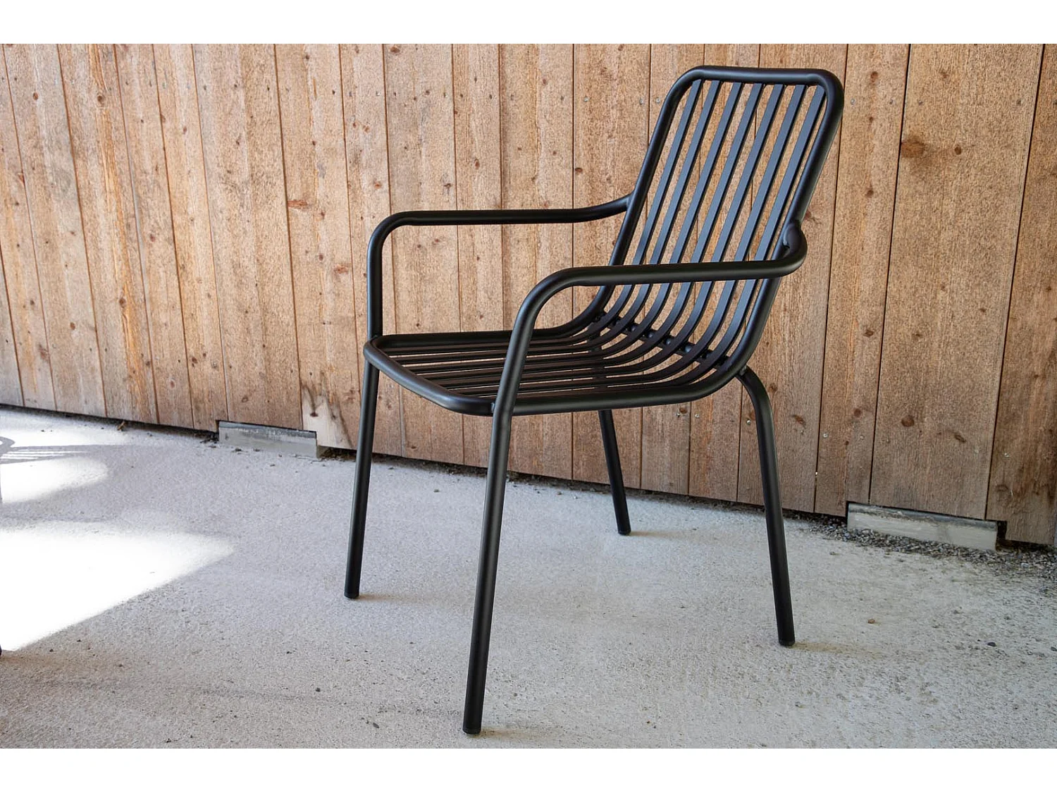 Peking tuinstoel stapelbaar zwart.