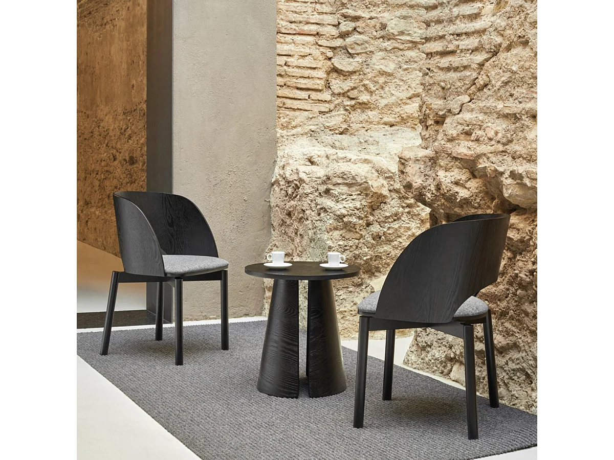 Lot de 2 chaises en frêne noir 50x78 h45 cm