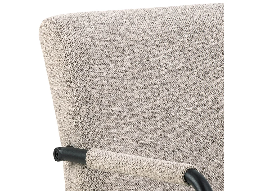 Adele chaise de salle à manger avec accoudoirs beige.