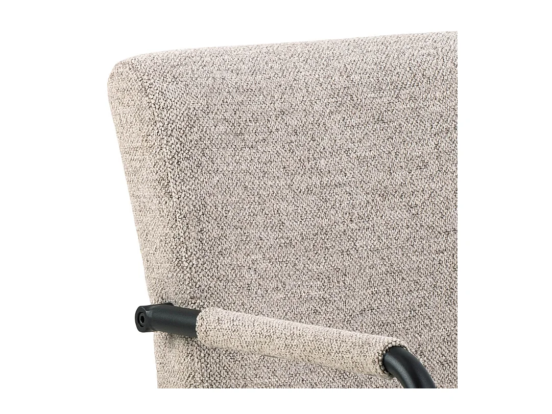 Asur eetkamerstoel met armleuningen beige.