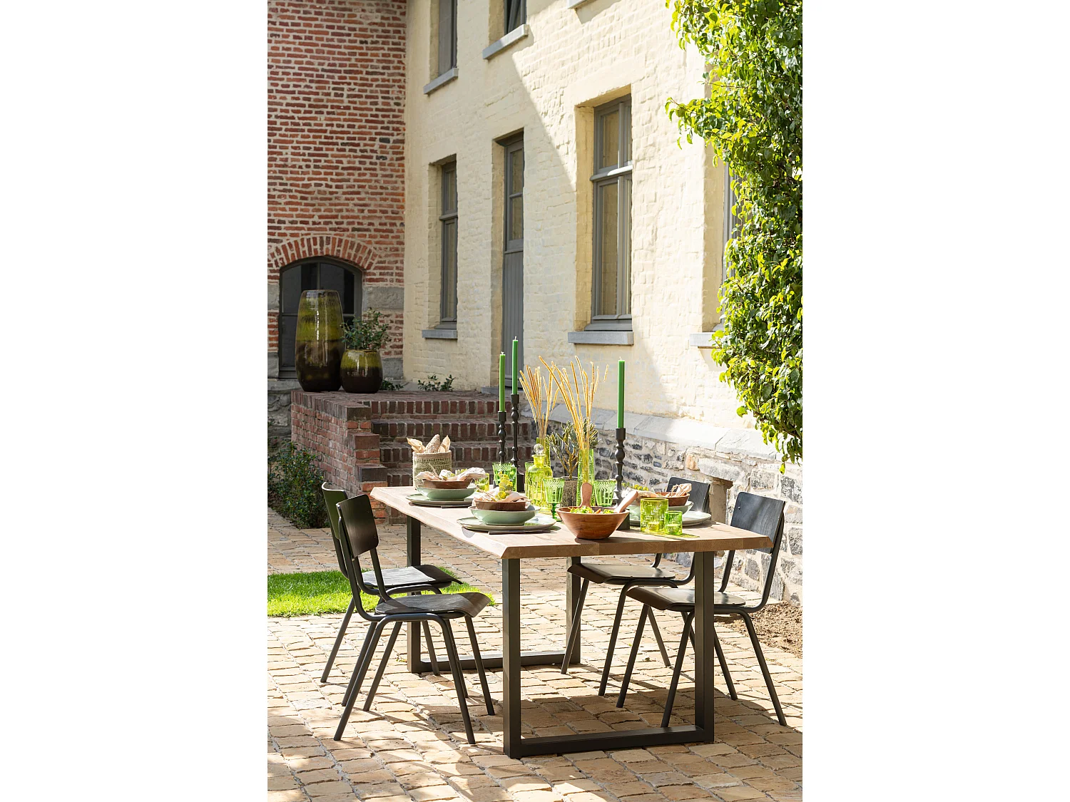 Lot de 2 chaises rétro en métal et bois noir NUISA