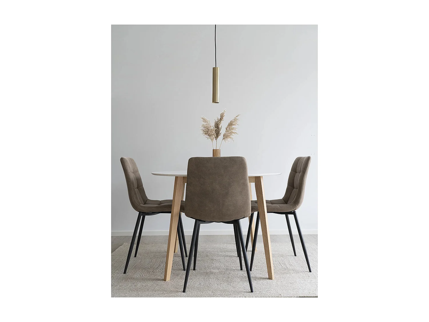 Lot de 2 chaises de salle à manger MODA – Tissu capitonné et pieds en acier noir-Beige