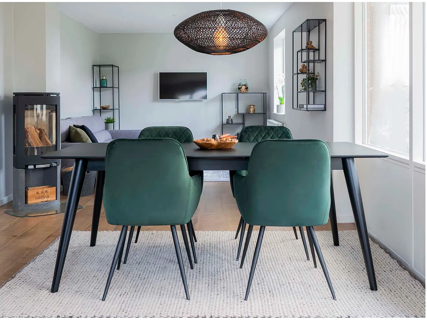 Lot de 2 chaises de salle à manger KARU – Velours et pieds métal noir-Vert foncé