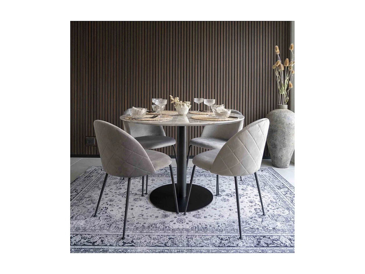 Silla de comedor de terciopelo gris con pies negros