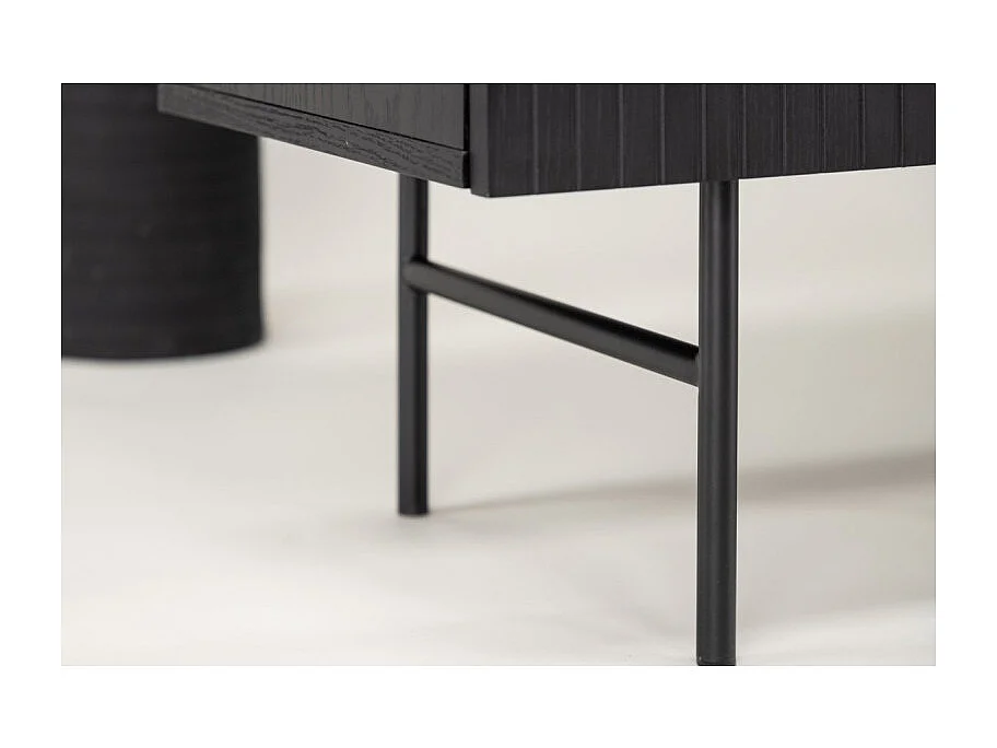 Björkön Sideboard 3 Türen schwarz.