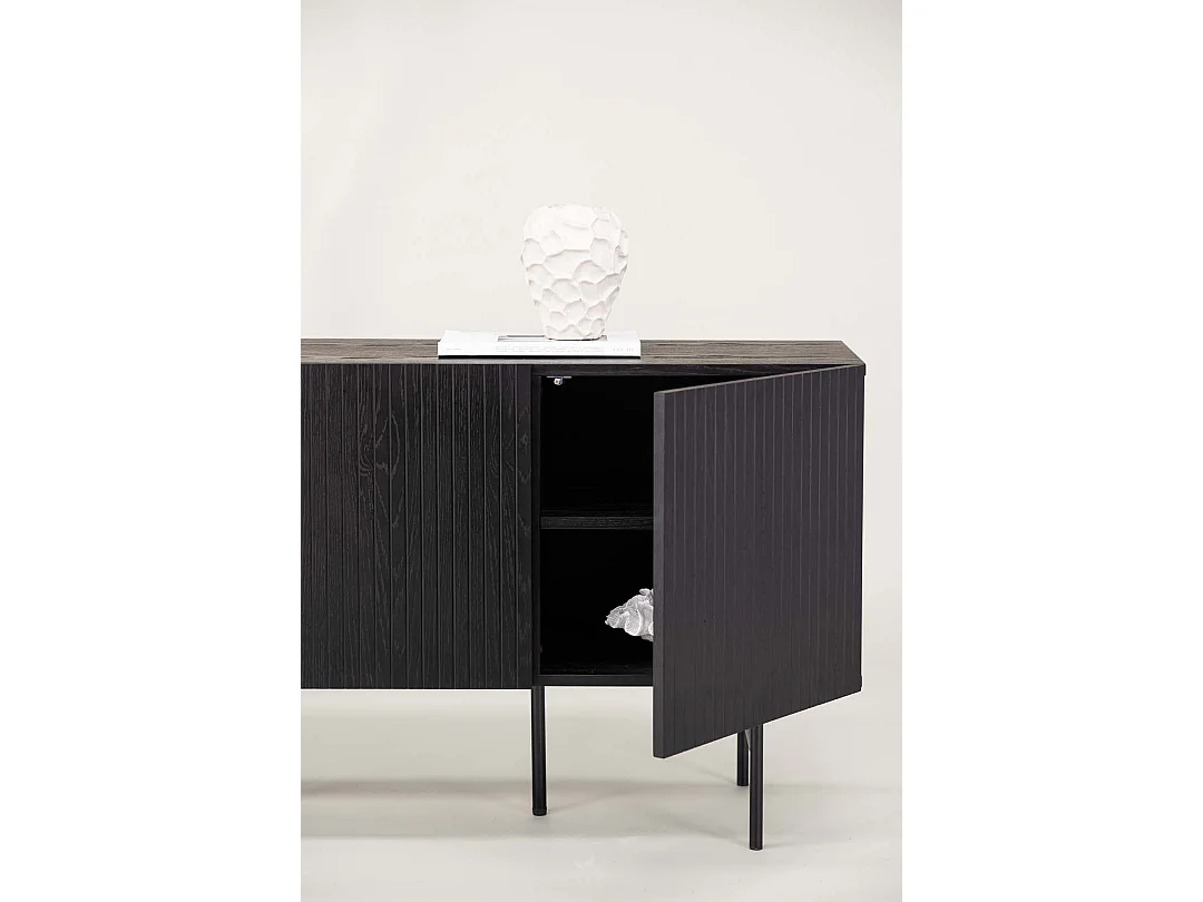 Björkön dressoir 3 deuren zwart.