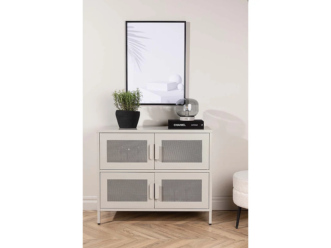 Nett Sideboard 4 Türen beige.