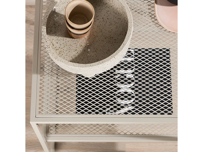 Netz table basse , table d'appoint beige.