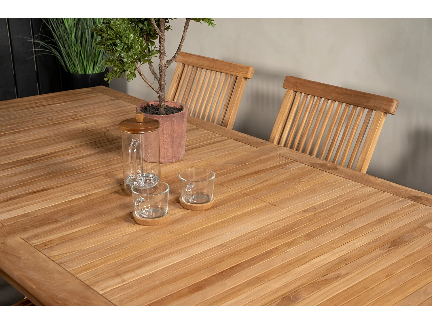 Kenya eettafel tuin natuur.