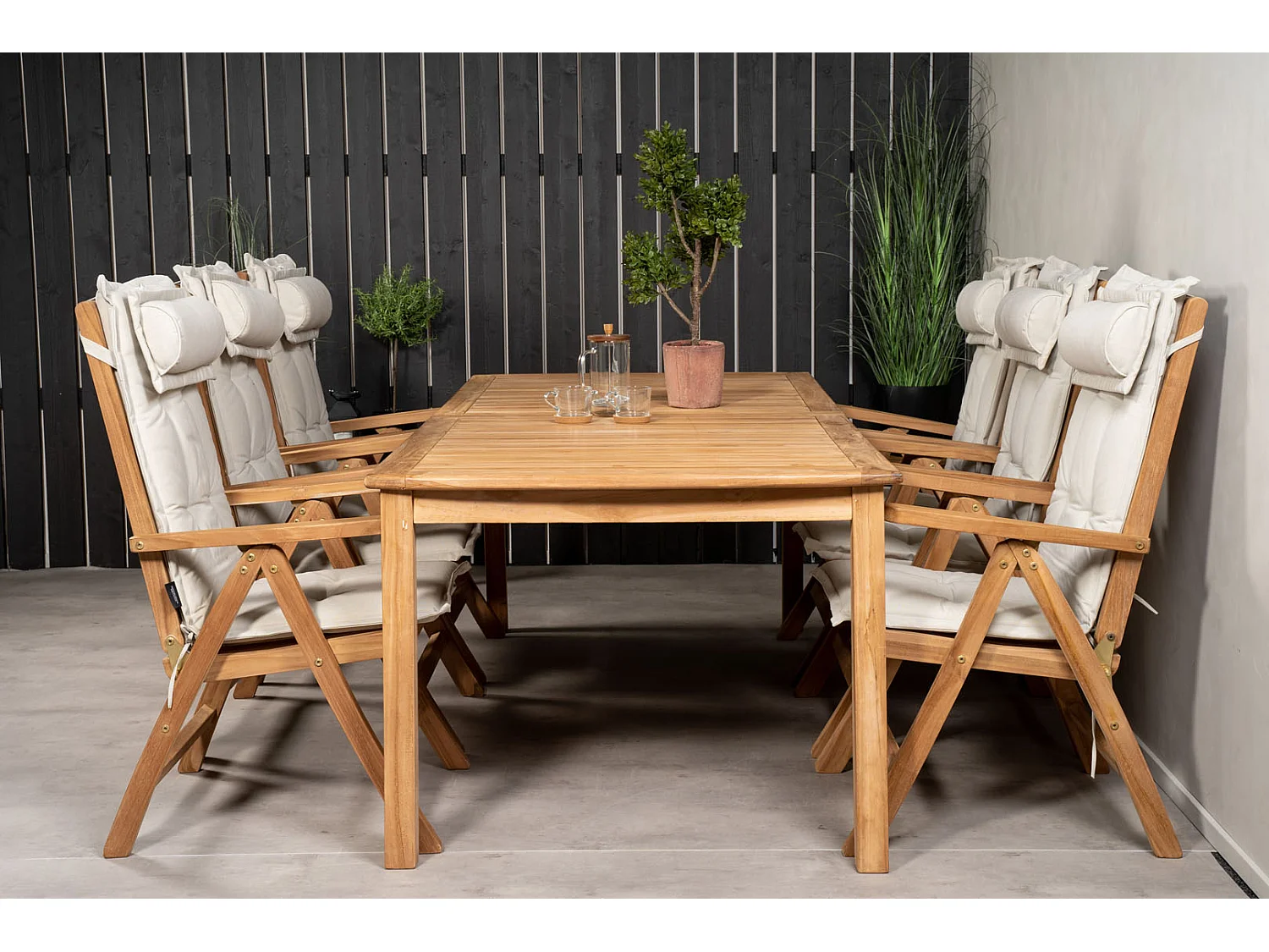 Kenya eettafel tuin natuur.