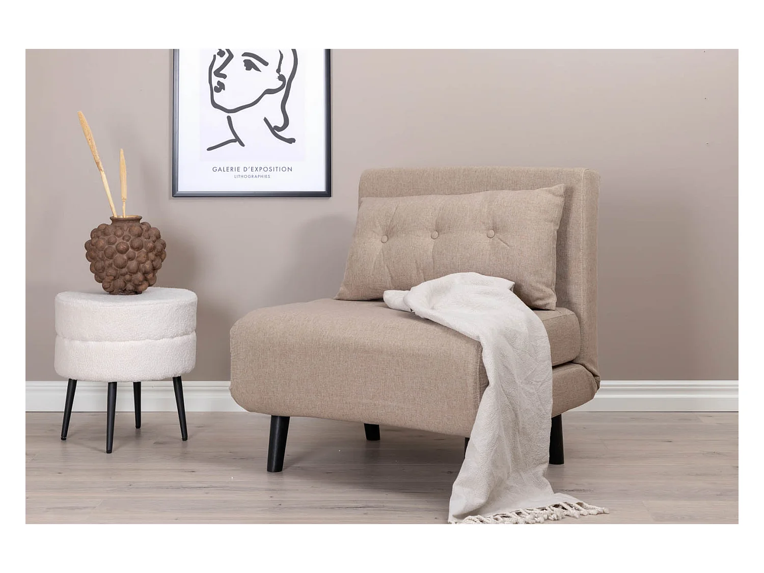 Vicky slaapbank ,fauteuil bruin.