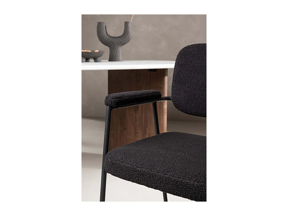 Yesterday Esszimmerstuhl mit Armlehne schwarz.