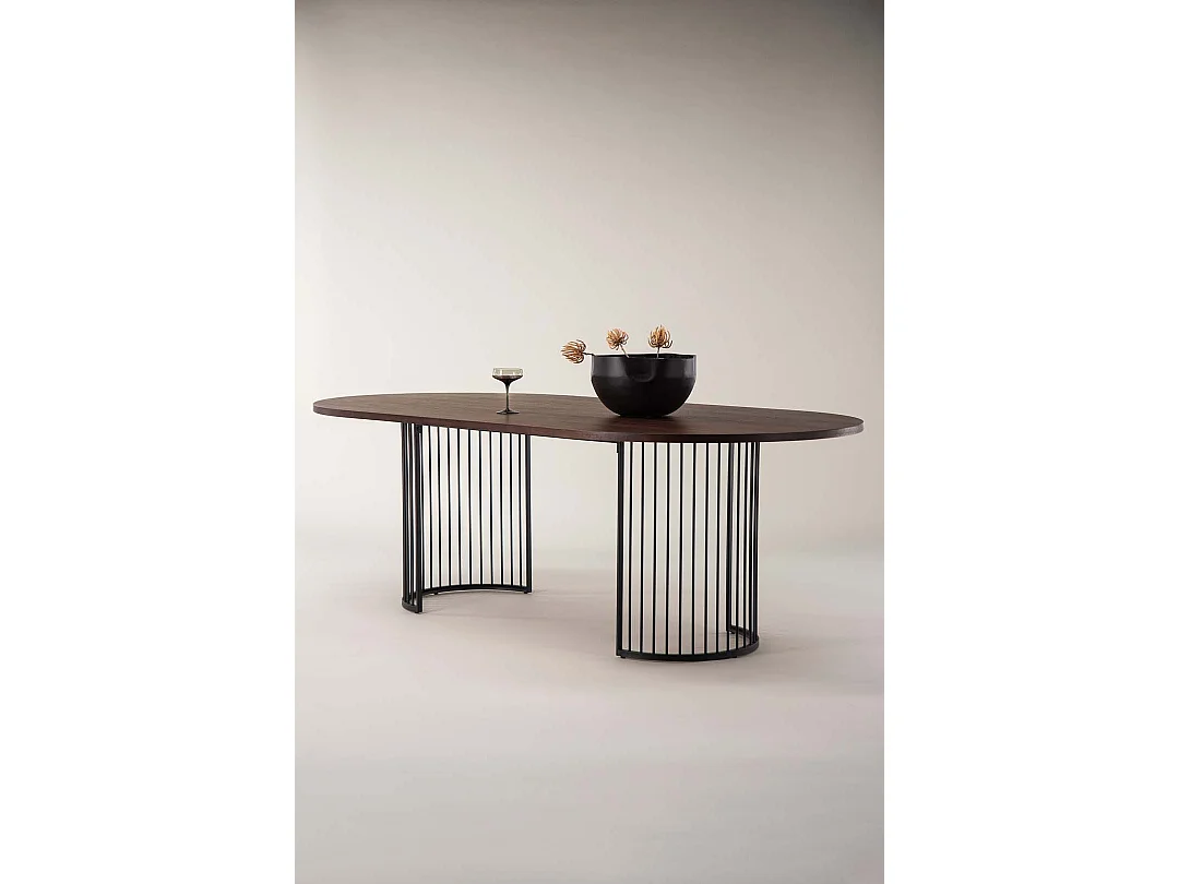 Hamneskär eetkamertafel 110x220cm okkernoot decor.