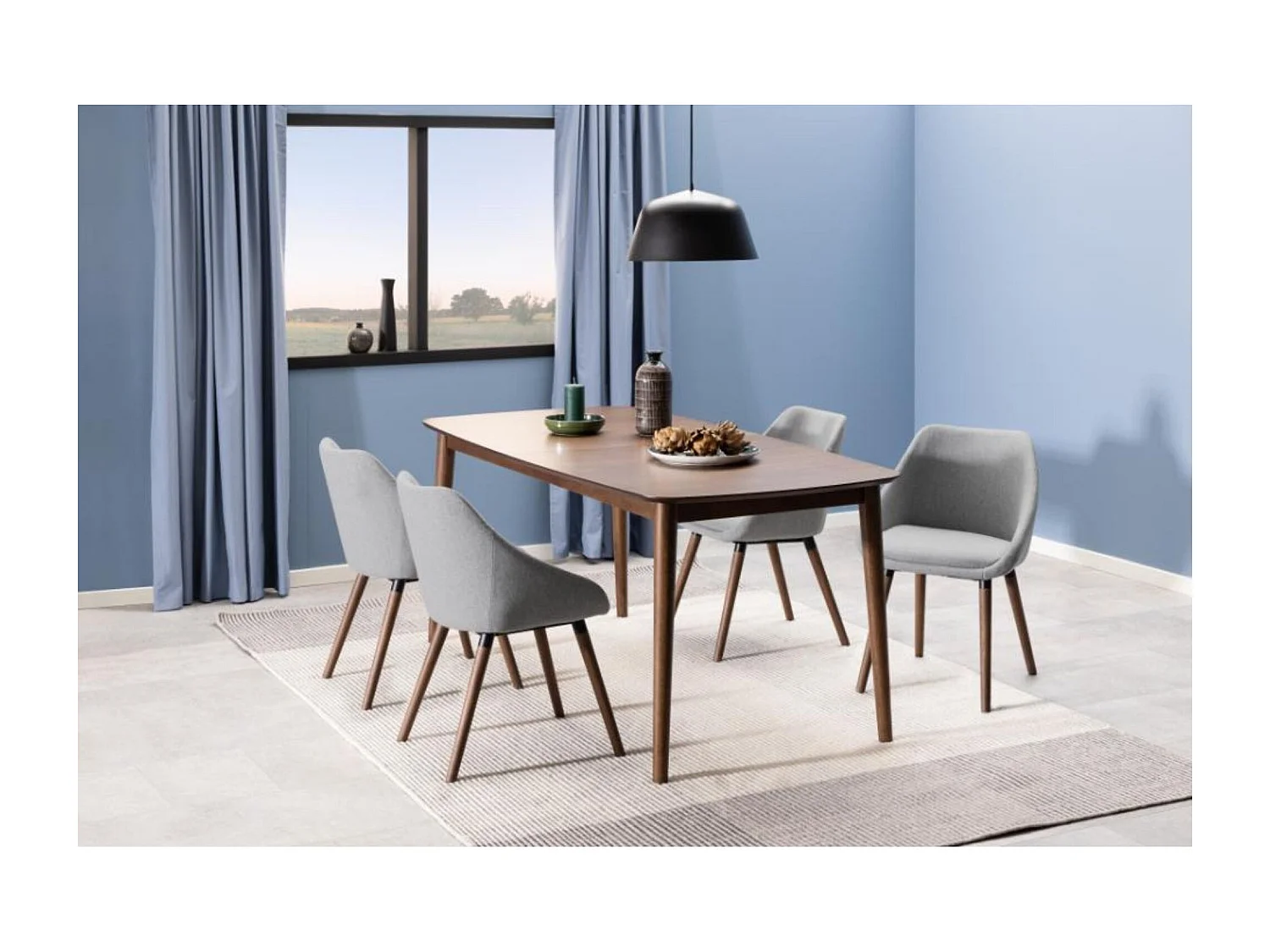 Montreux Table de salle à manger extenstible papillon, couleurs de noyer.