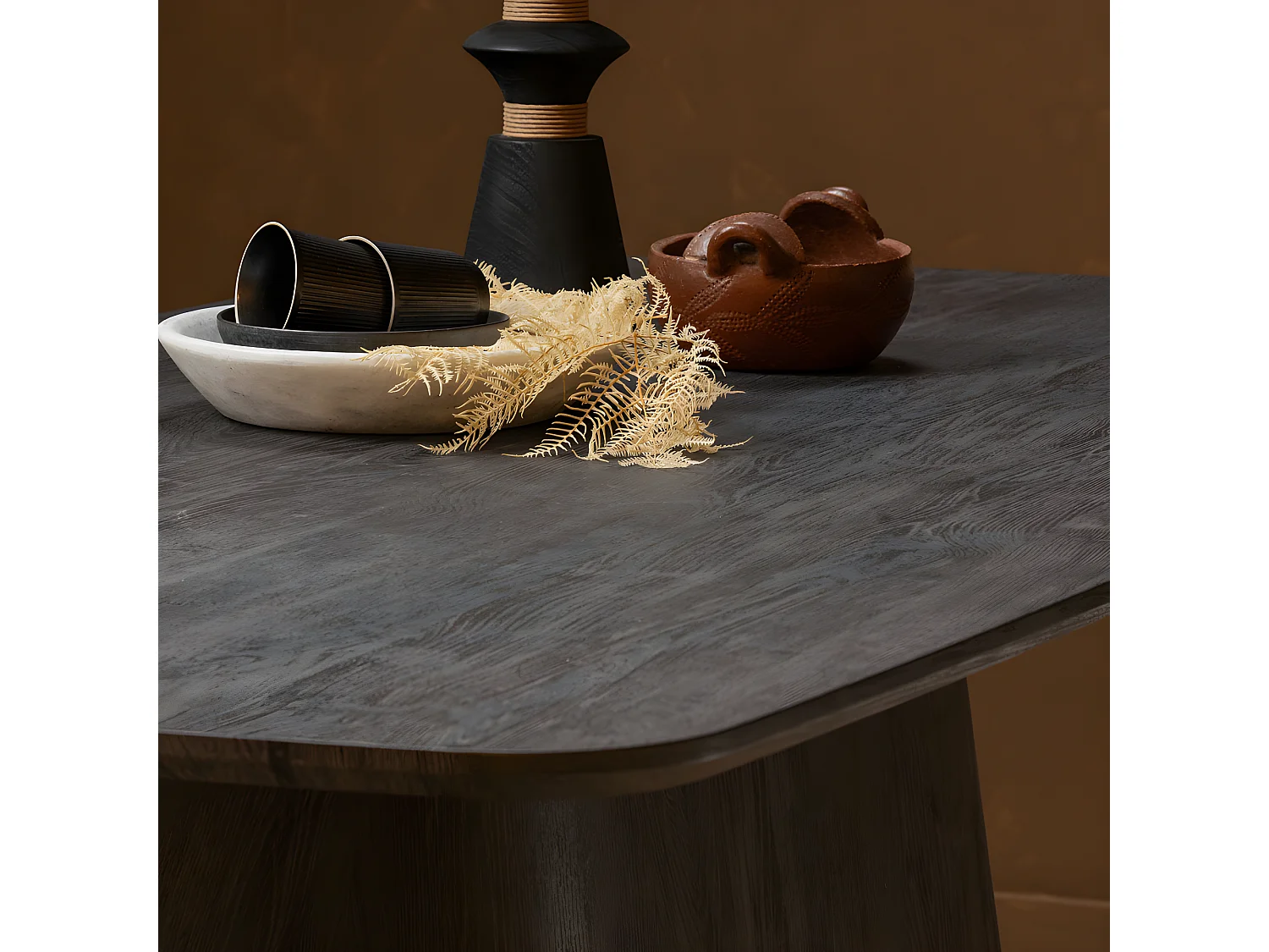 Leah - Table à manger 8 personnes en bois - Bois foncé