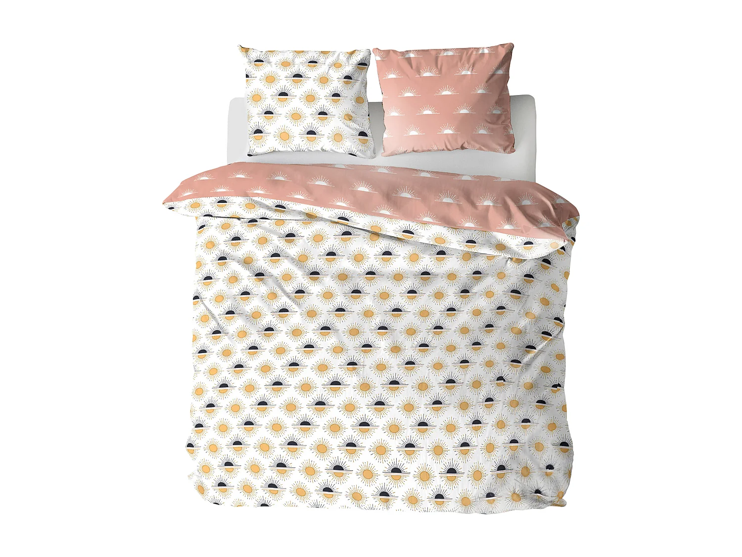 Parure de lit TERRAMEA 260x240 cm pur coton blanc motifs solaires 3 pièces