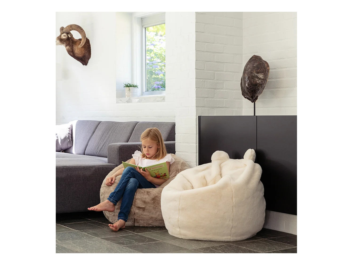 Pouf fausse fourrure et polyester collection SOFT ANIMALS rose avec remplissage