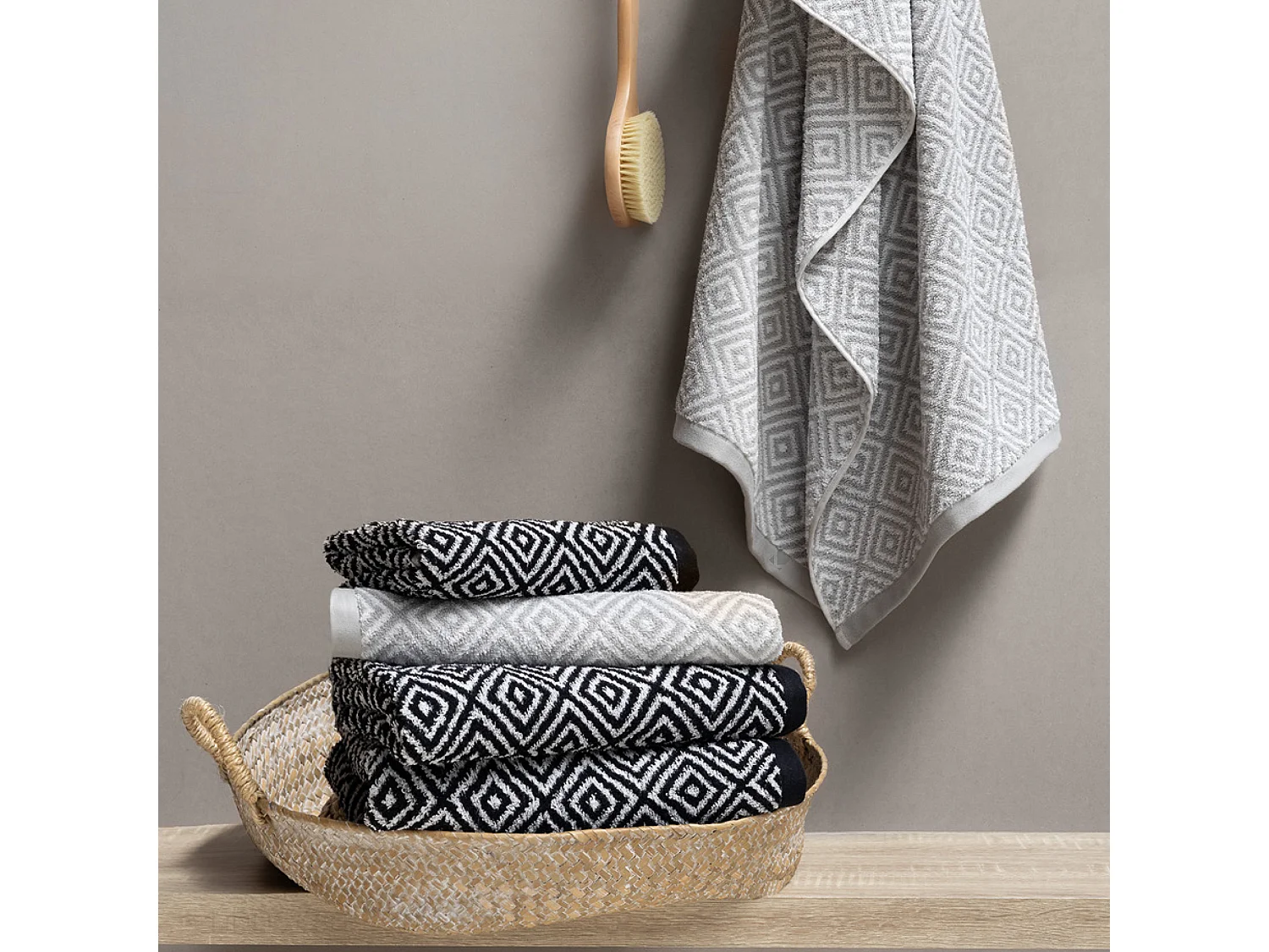 Drap de bain 100x150 cm SYMETRIE coton Gris Losanges