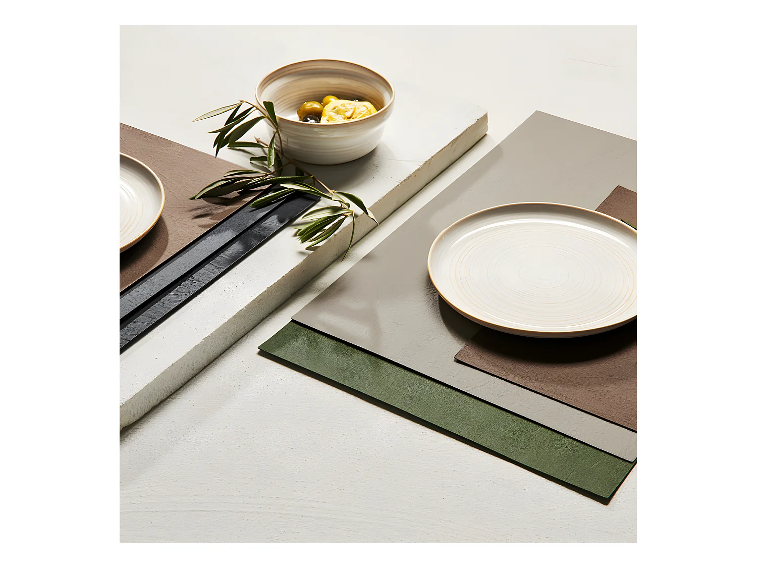 Mantel individual de 46x33cm en plástico verde