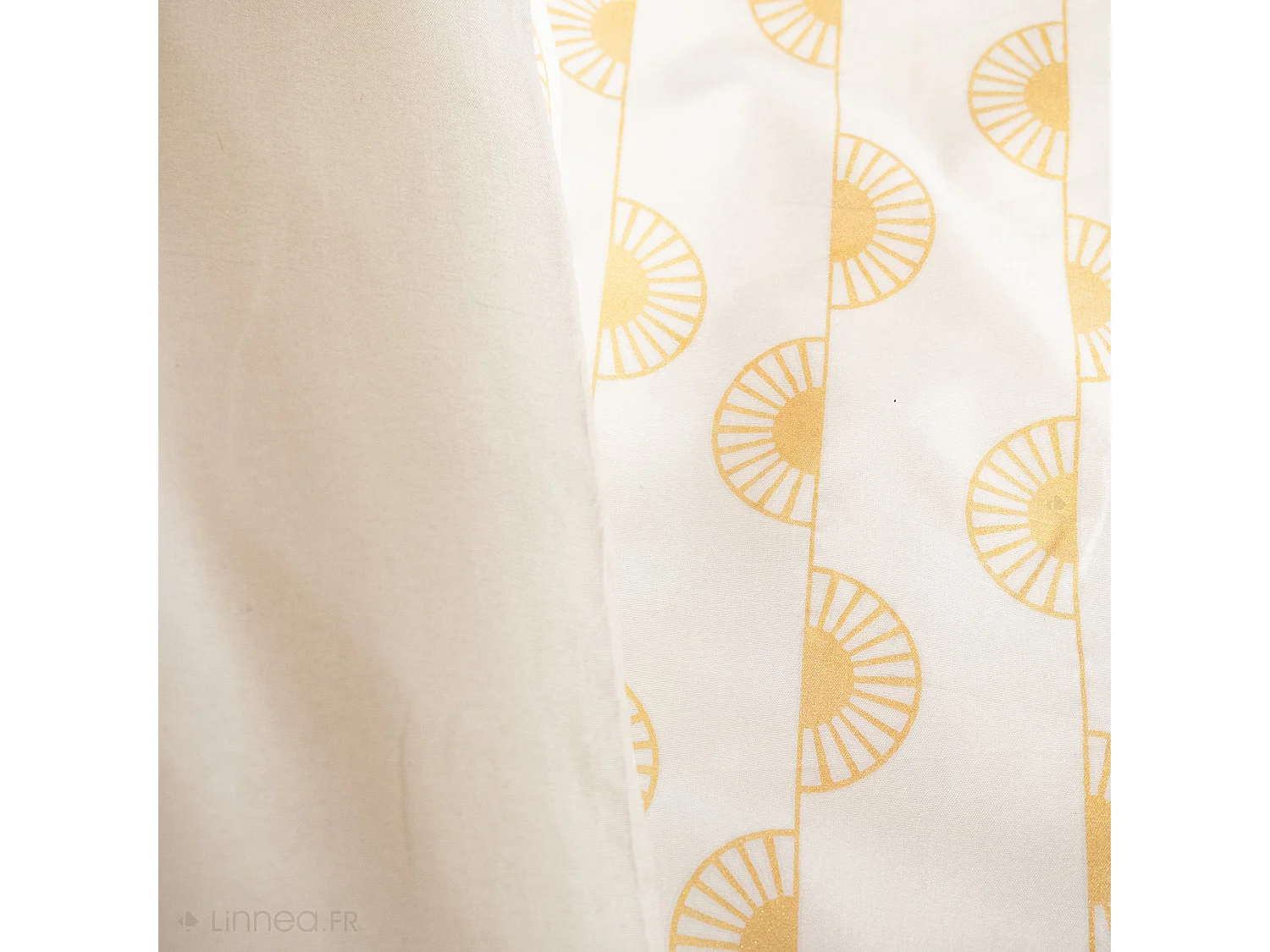 Parure de lit HELIS 240x220 cm 100% polyester microfibre blanc 3 pièces