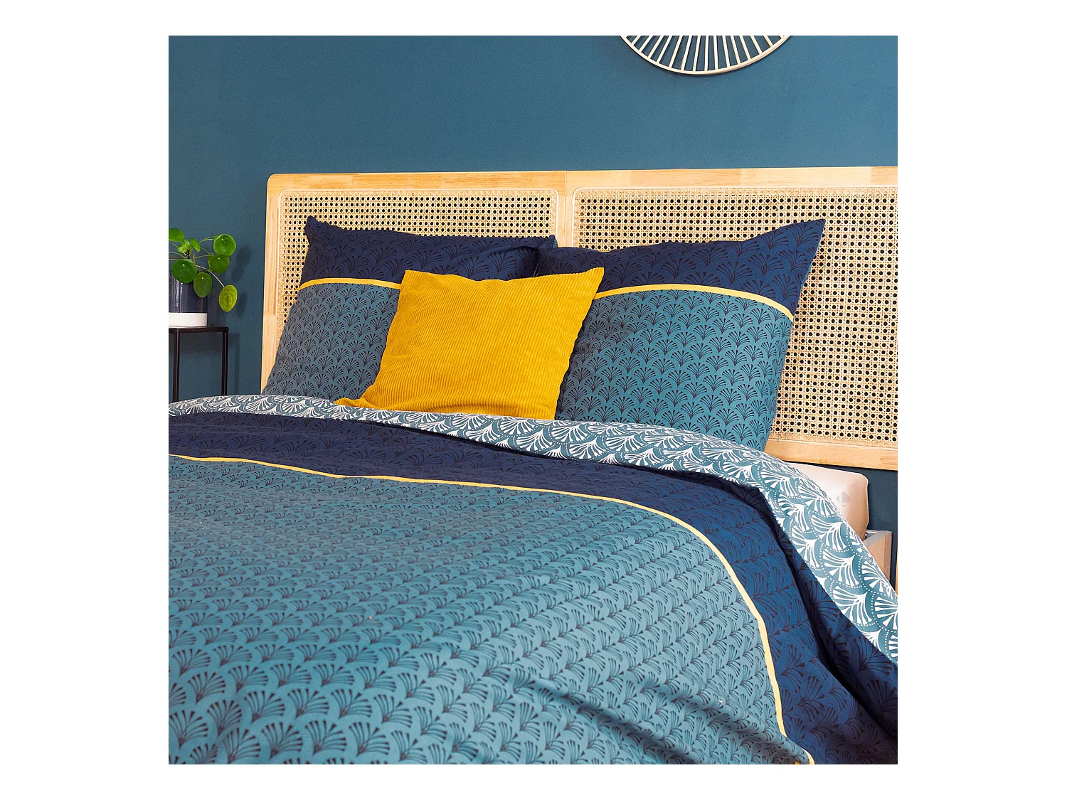 Parure de lit 240x220 cm collection JADE pur coton bleu 3 pièces