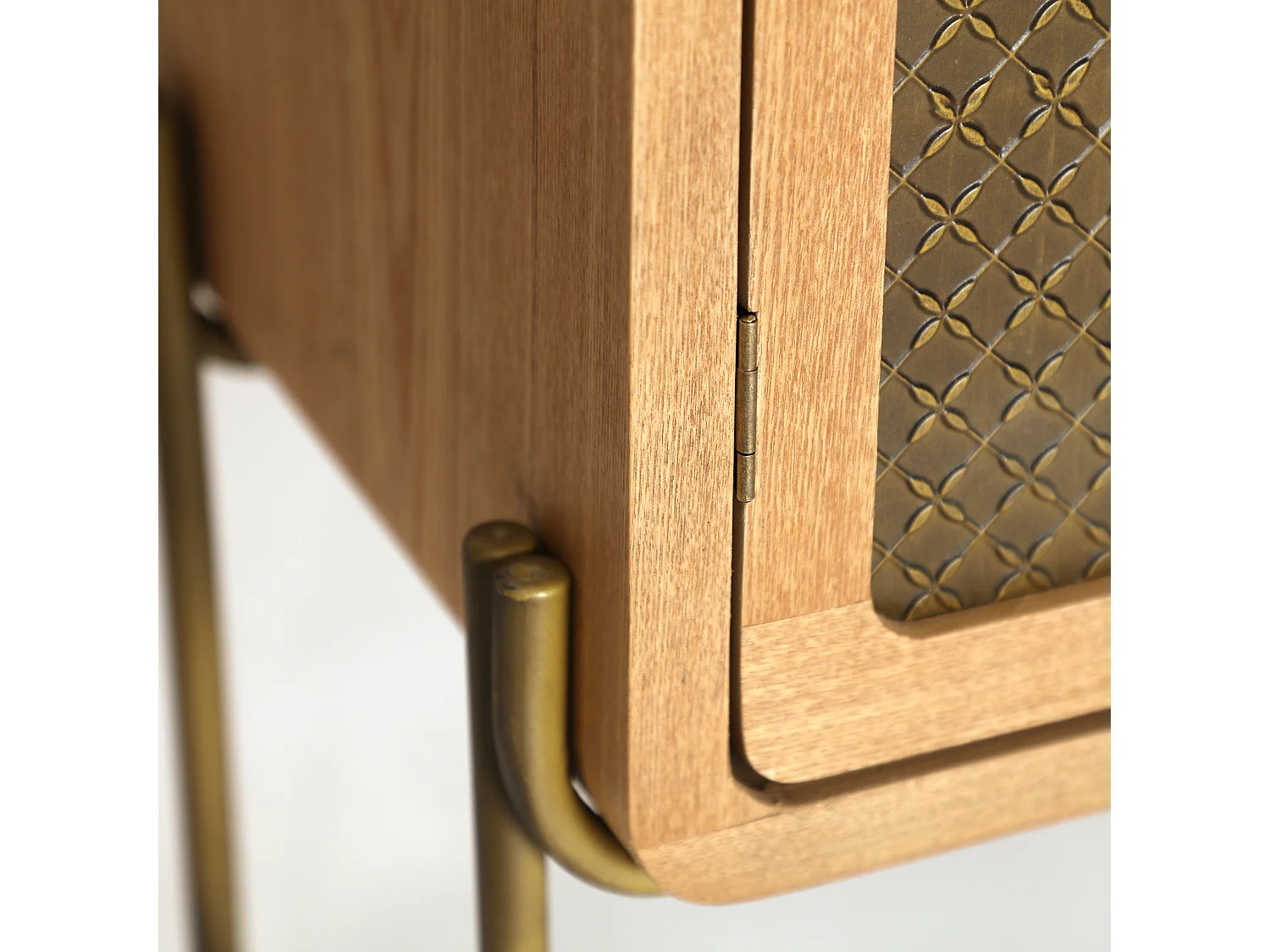 Armario de madera de pino en color marrón de 85x40x161cm