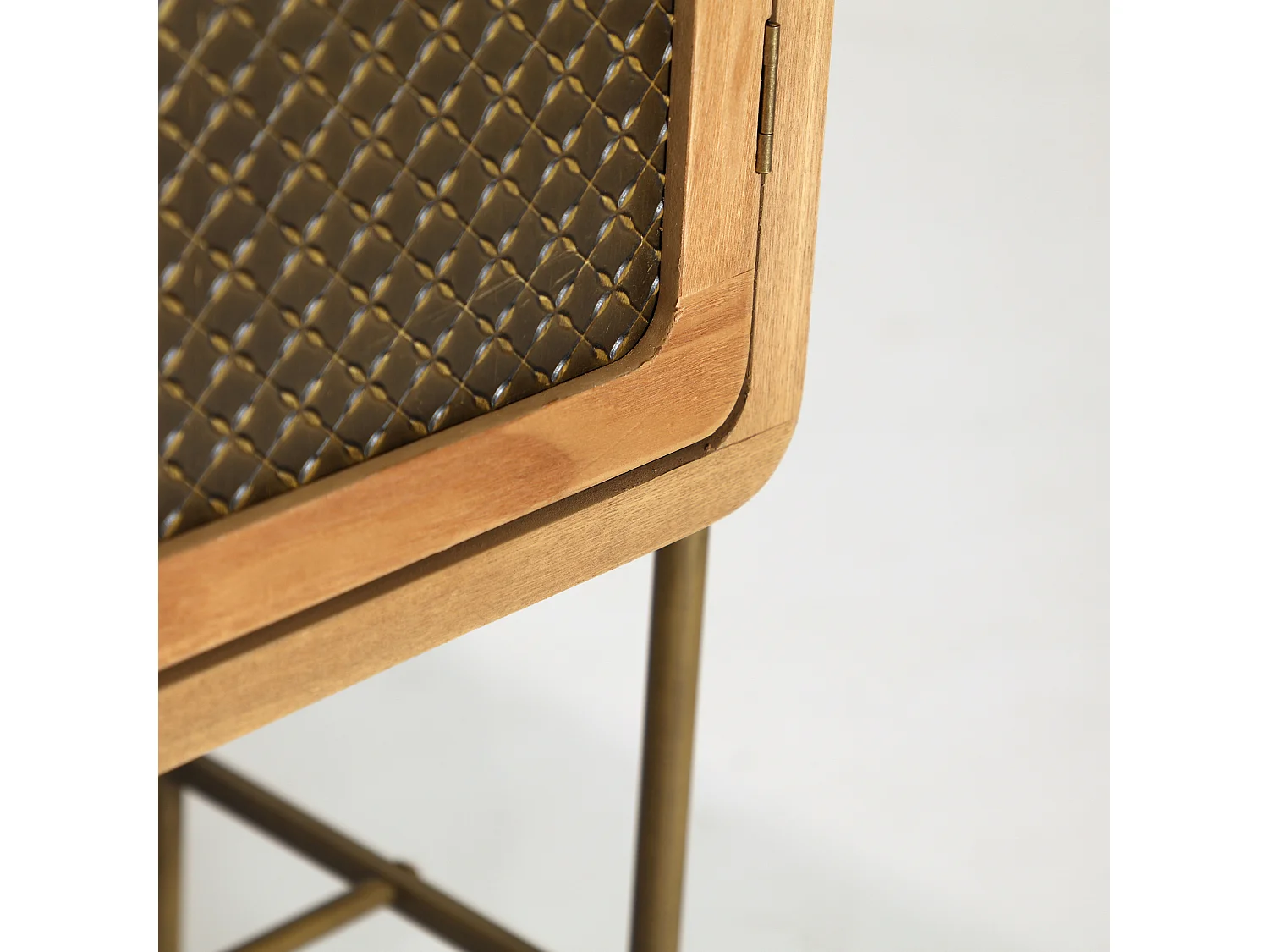 Armario de madera de pino en color marrón de 85x40x161cm