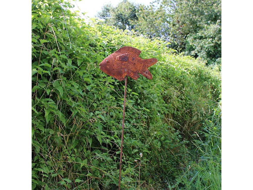 Poisson en fer forgé rouillé sur pic Ben