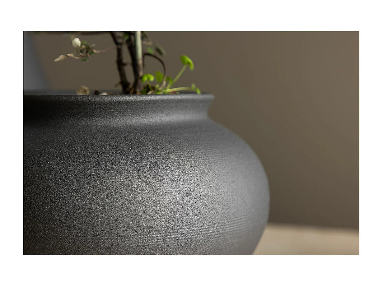 Rellis Vase schwarz.