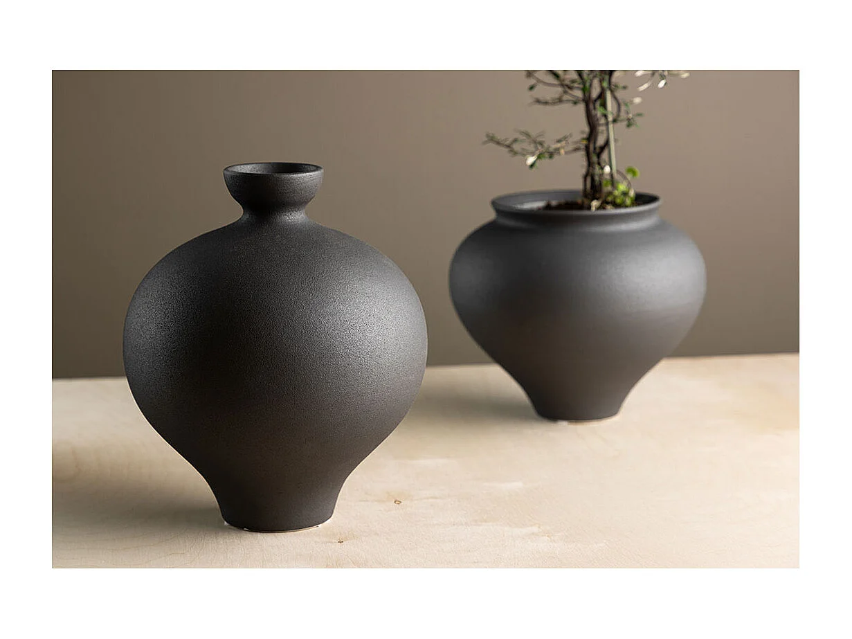Rellis Vase schwarz.