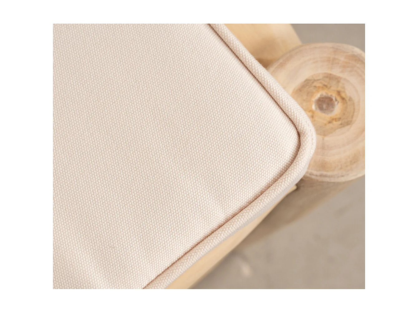 Tabouret haut en branches de teck naturel