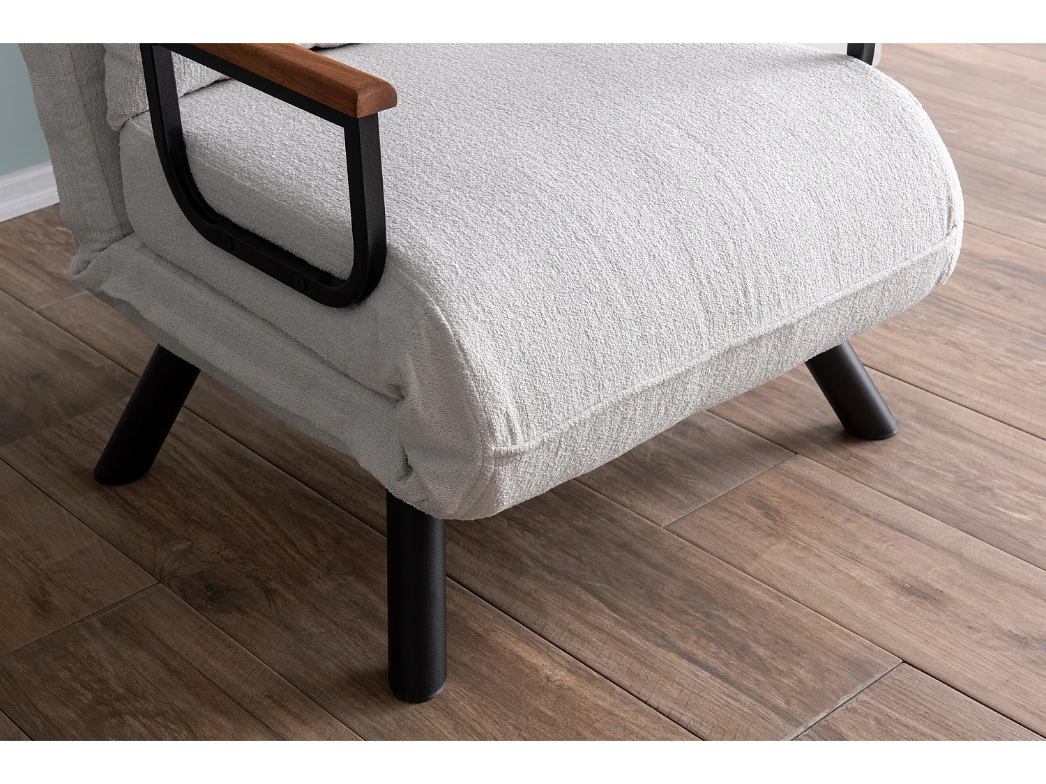 Fauteuil convertible Yolanda Métal Noir et Tissu bouclette Blanc crème