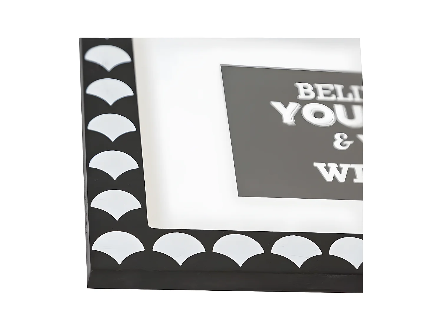 Cuadros set de 4 em MDF preto e branco 22 x 16/ 38 x 40cm