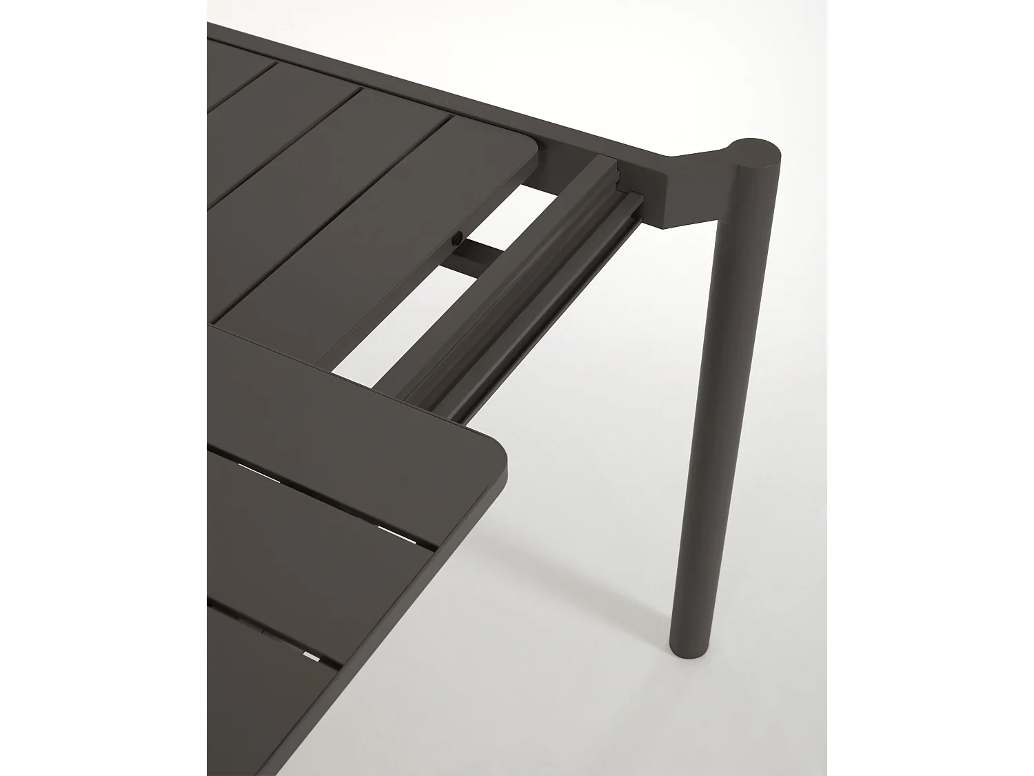Table de jardin extensible coloris noir mat en aluminium - L. 140 / 200 x P. 90 x H. 75 cm