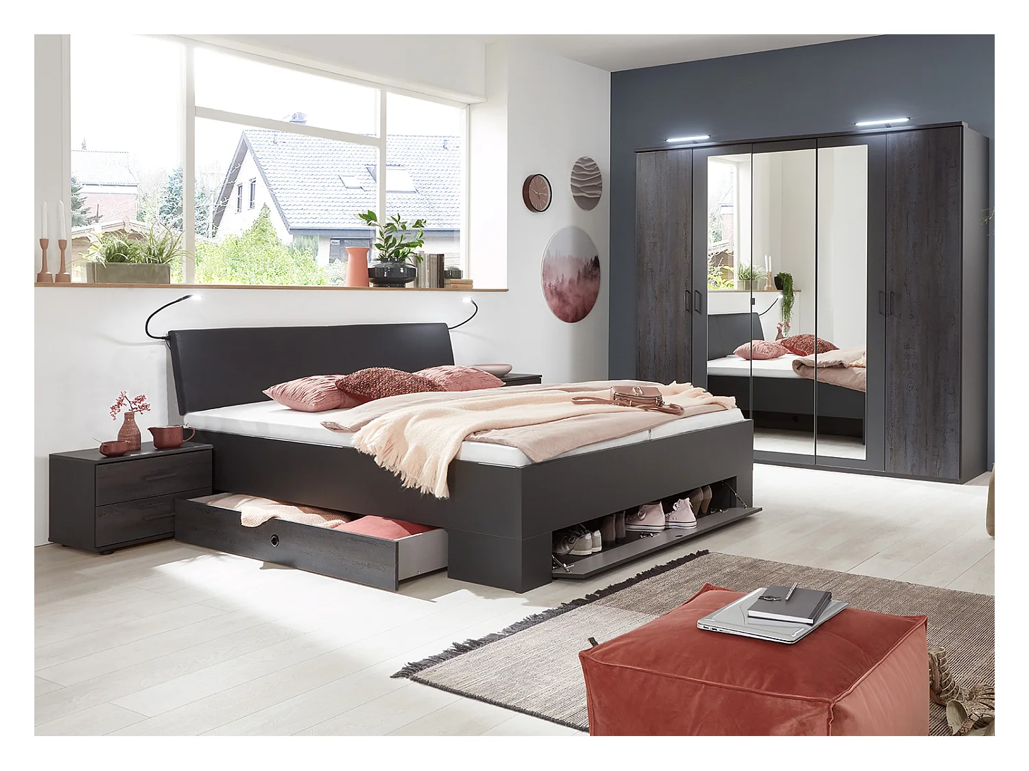 Chambre à coucher complète adulte (lit 180x200 cm King Size + 2 chevets + armoire)