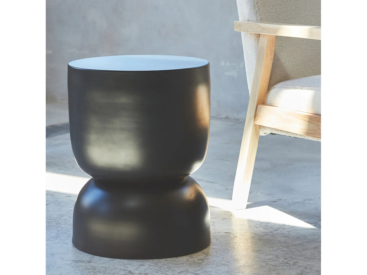 Mesa auxiliar, rincón de sofá, mesita metal ø32 x h42cm negro