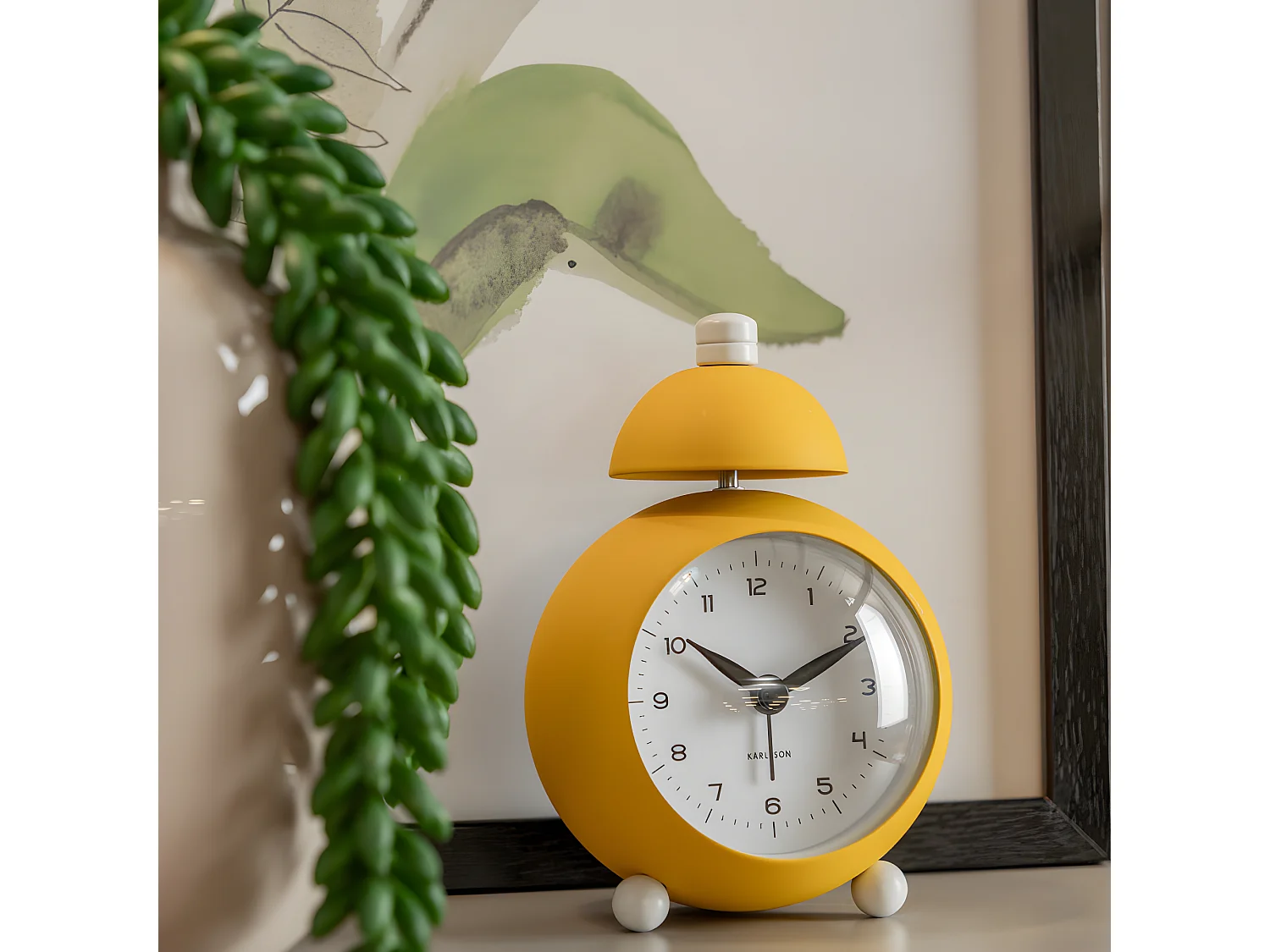 Réveil Chaplin Jaune  Present Time