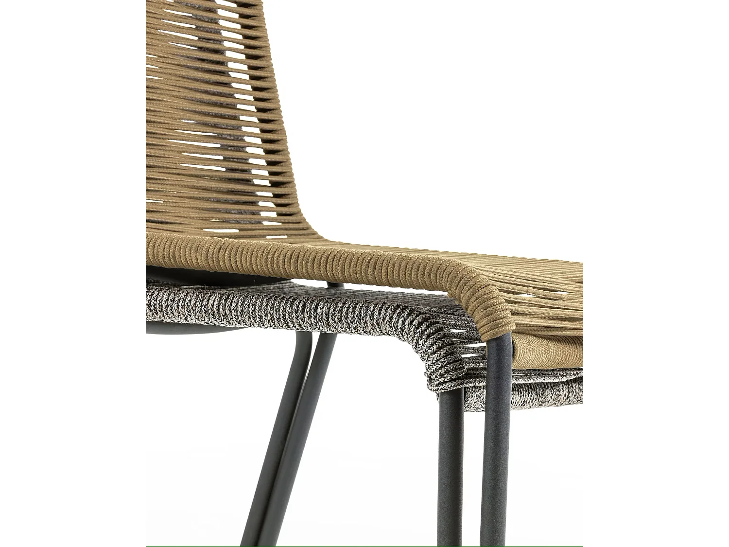 Lot de 4 chaises en corde et pieds en acier coloris noir - L. 49 x P. 59 x H. 84 cm