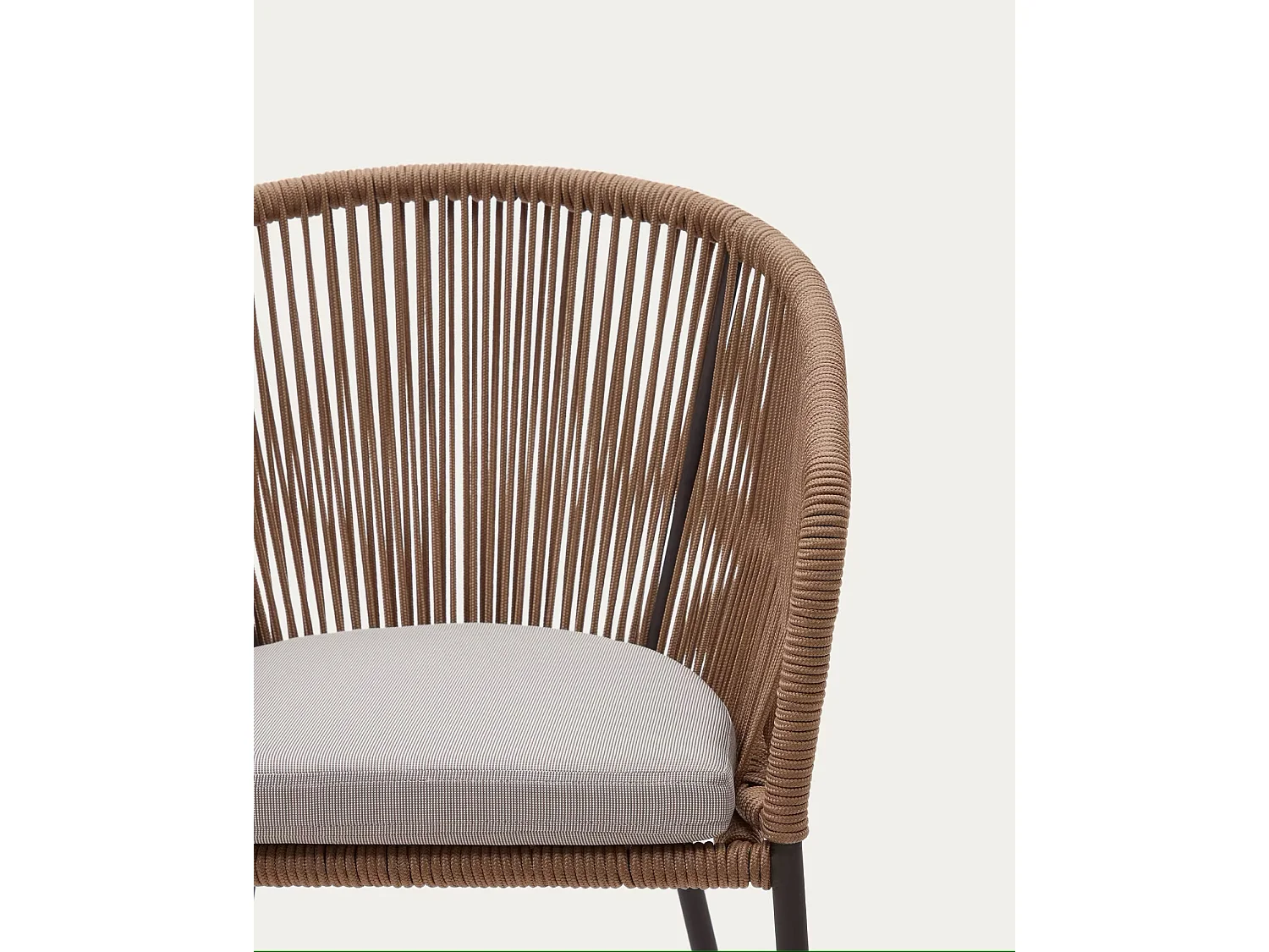 Lot de 4 chaises en corde beige et pieds en acier galvanisé noir - L. 56 x P. 55 x H. 79 cm