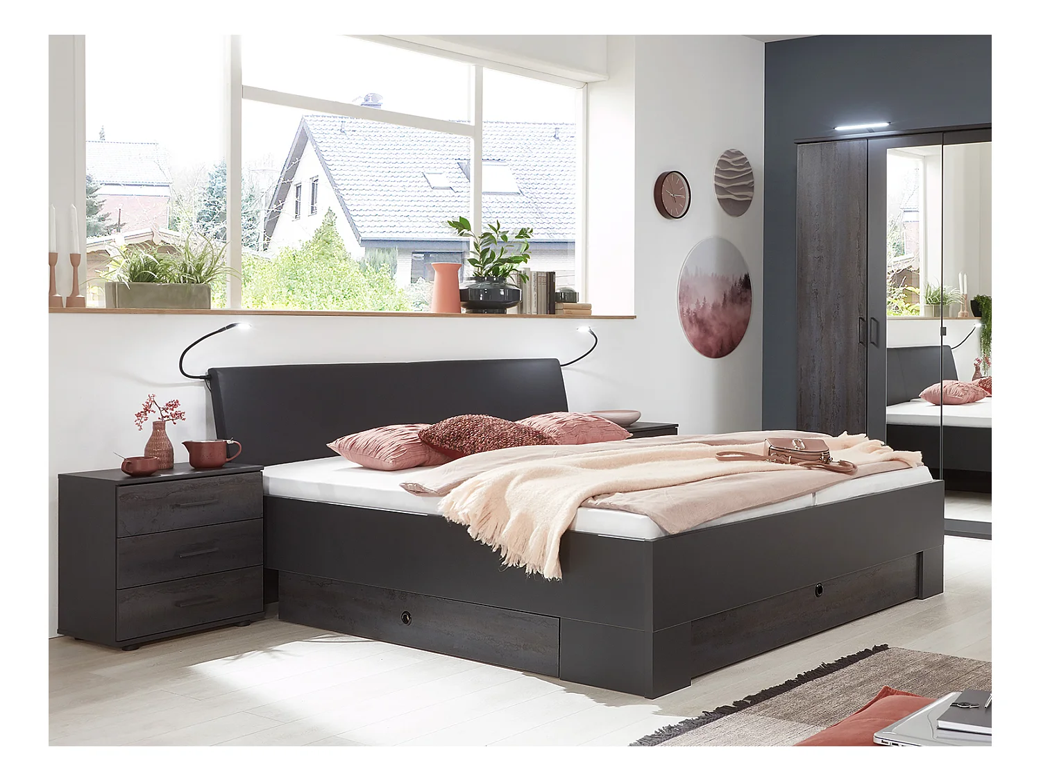 Lit adulte double 160x200 cm Queen Size + 2 chevets coloris gris foncé - L. 169 x P. 210 x H. 96 cm