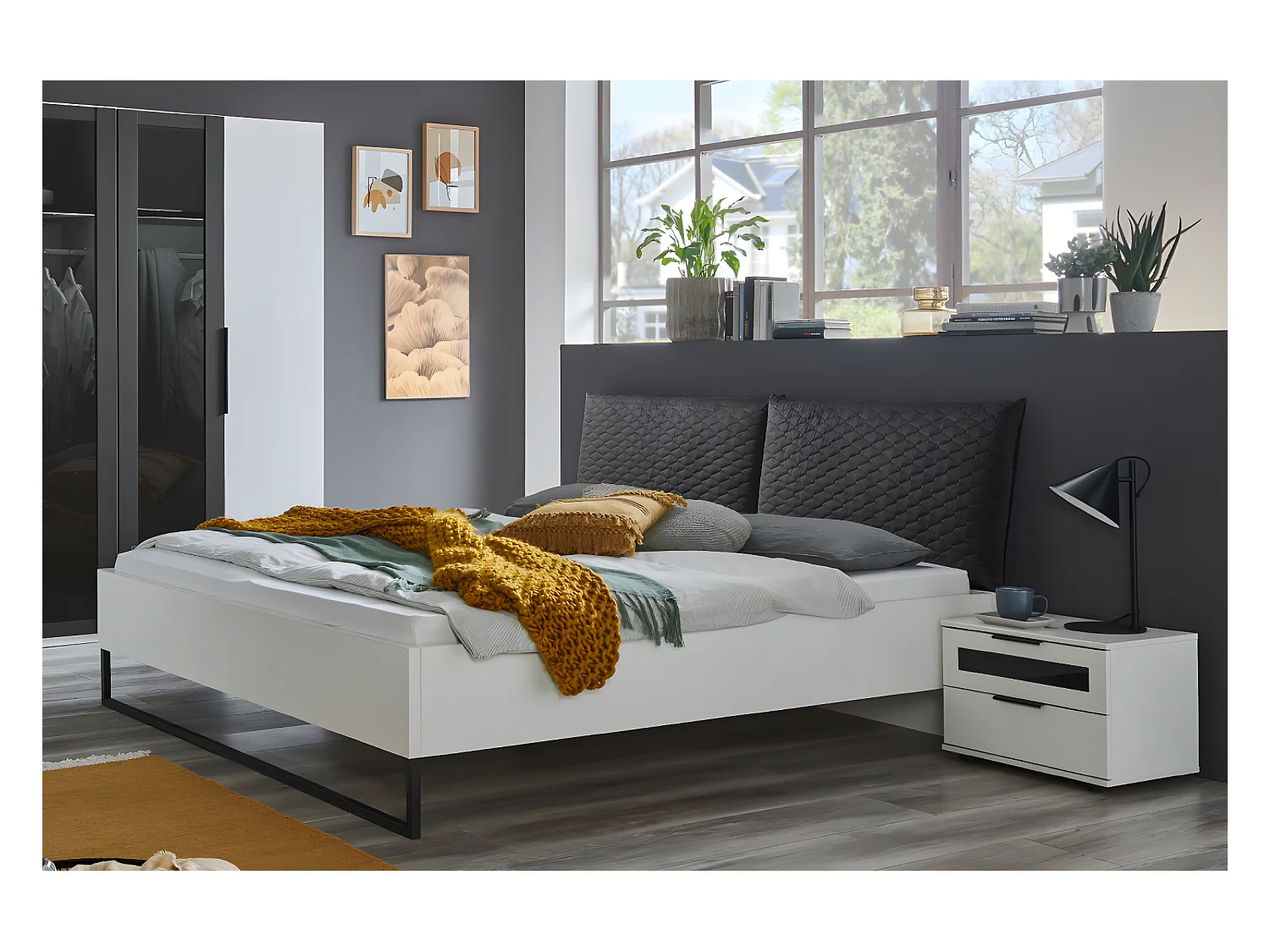 Ensemble de lit queen size + 2 chevets coloris Blanc, rechampis graphite - 160 x 200 cm