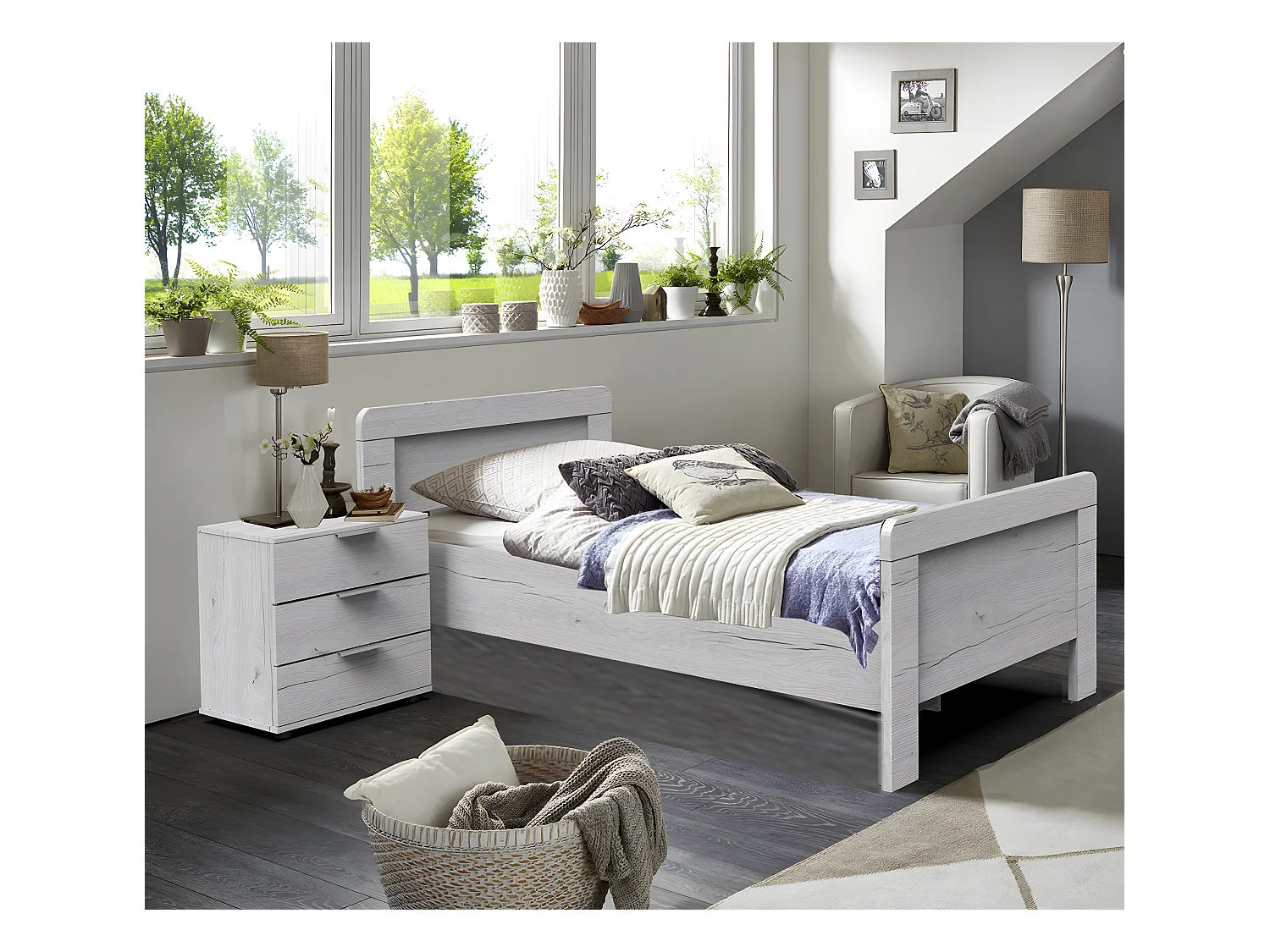 Lit enfant simple + chevet coloris imitation chêne blanc - L. 98 x P. 210 x H. 85 cm