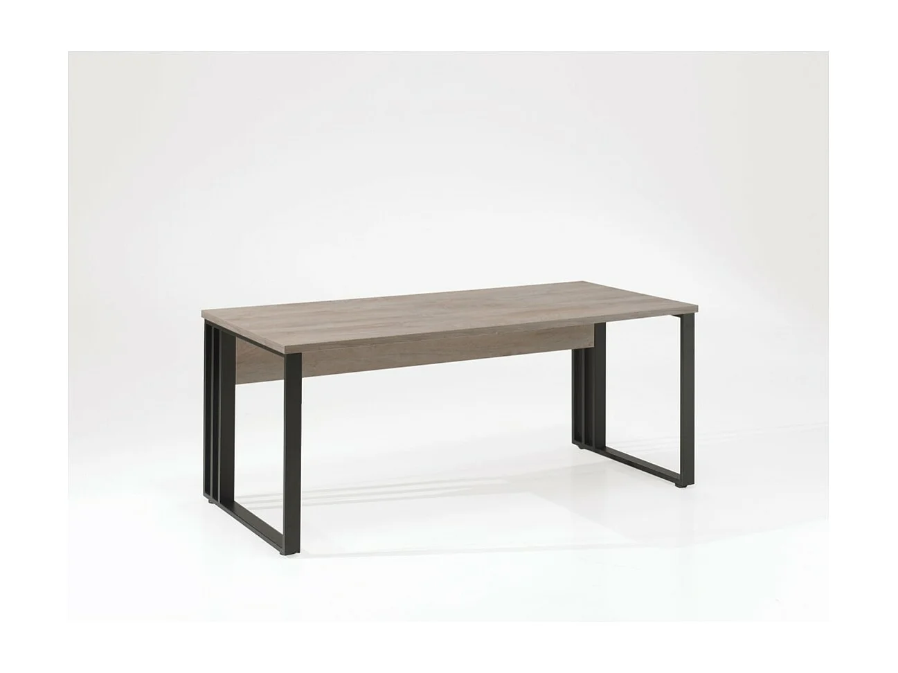 Professioneel bureau 140cm in ruwe eikenkleur en zwart uit de YUKON collectie